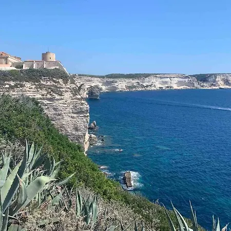 Superbe Studio Climatise Parking Gratuit Sur Place Bonifacio (Corsica)
